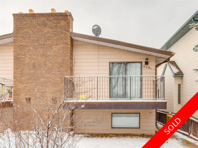 Renfrew Duplex for sale: 4 bedroom 834 sq.ft. (Listed 2017-04-26)